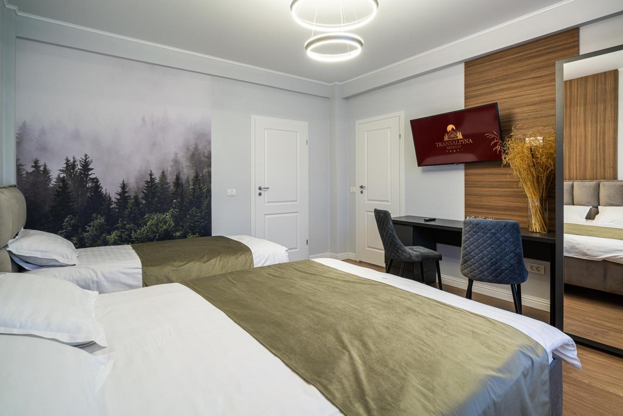 Transalpina Retreat Hotel โนวาชิ-สเตรยนี ภายนอก รูปภาพ